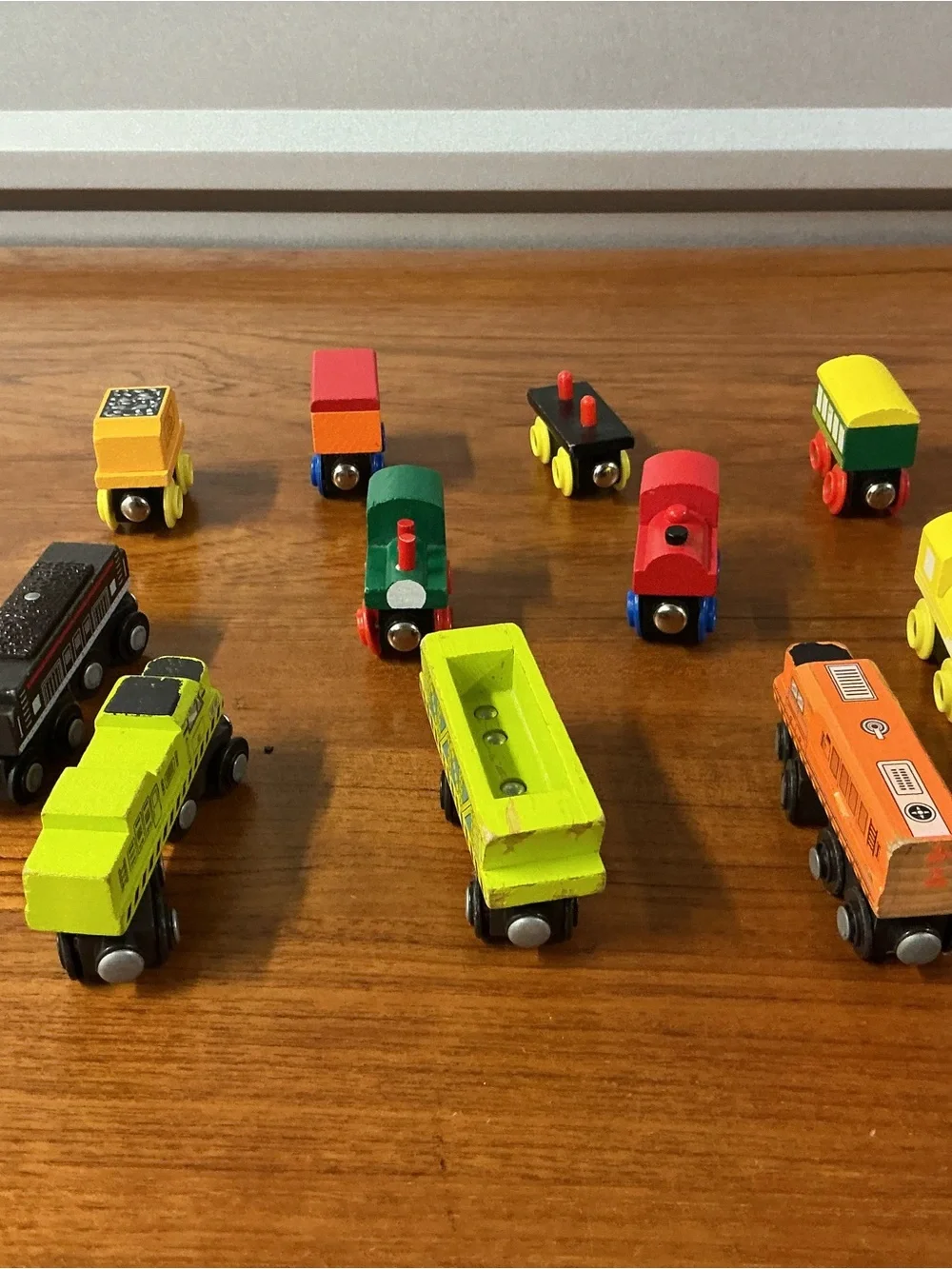 Mixed Lot Wooden Train Engine Cars Battat Unbranded Lot 0f 11